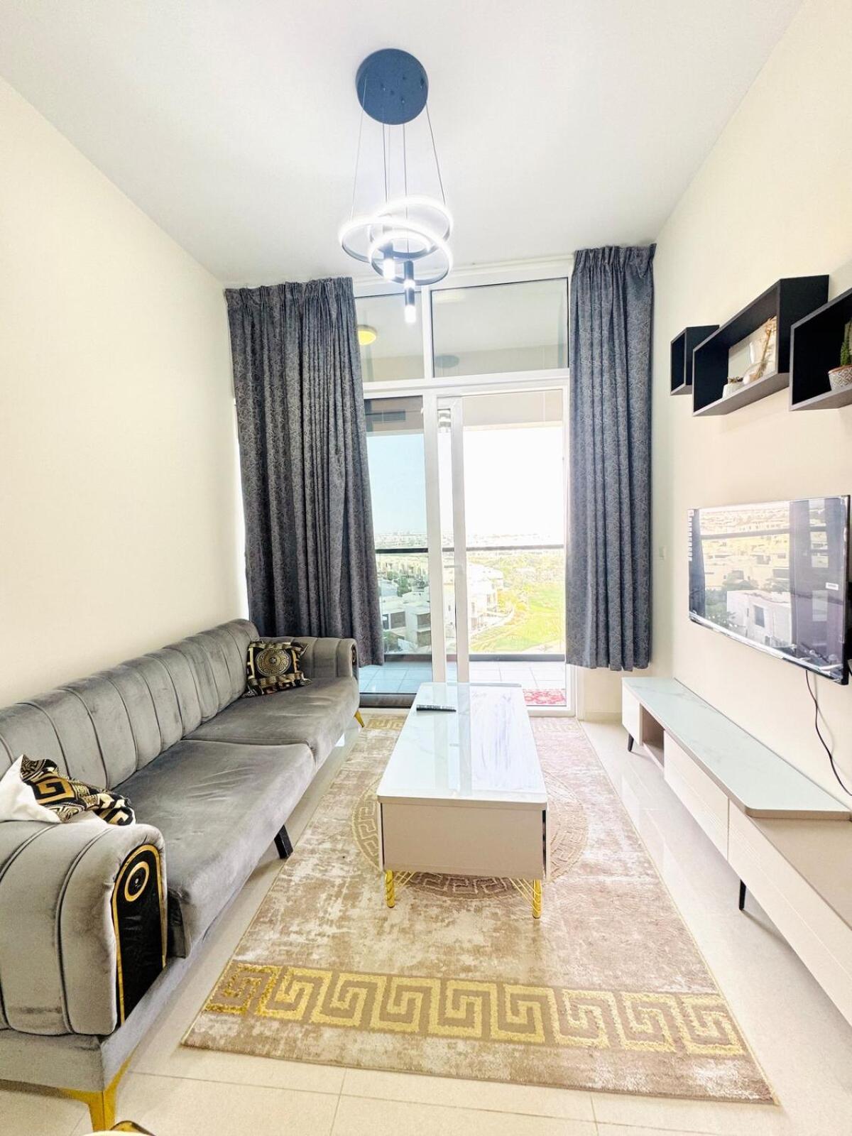 1bhk - Golf Damac Hills * Dubai